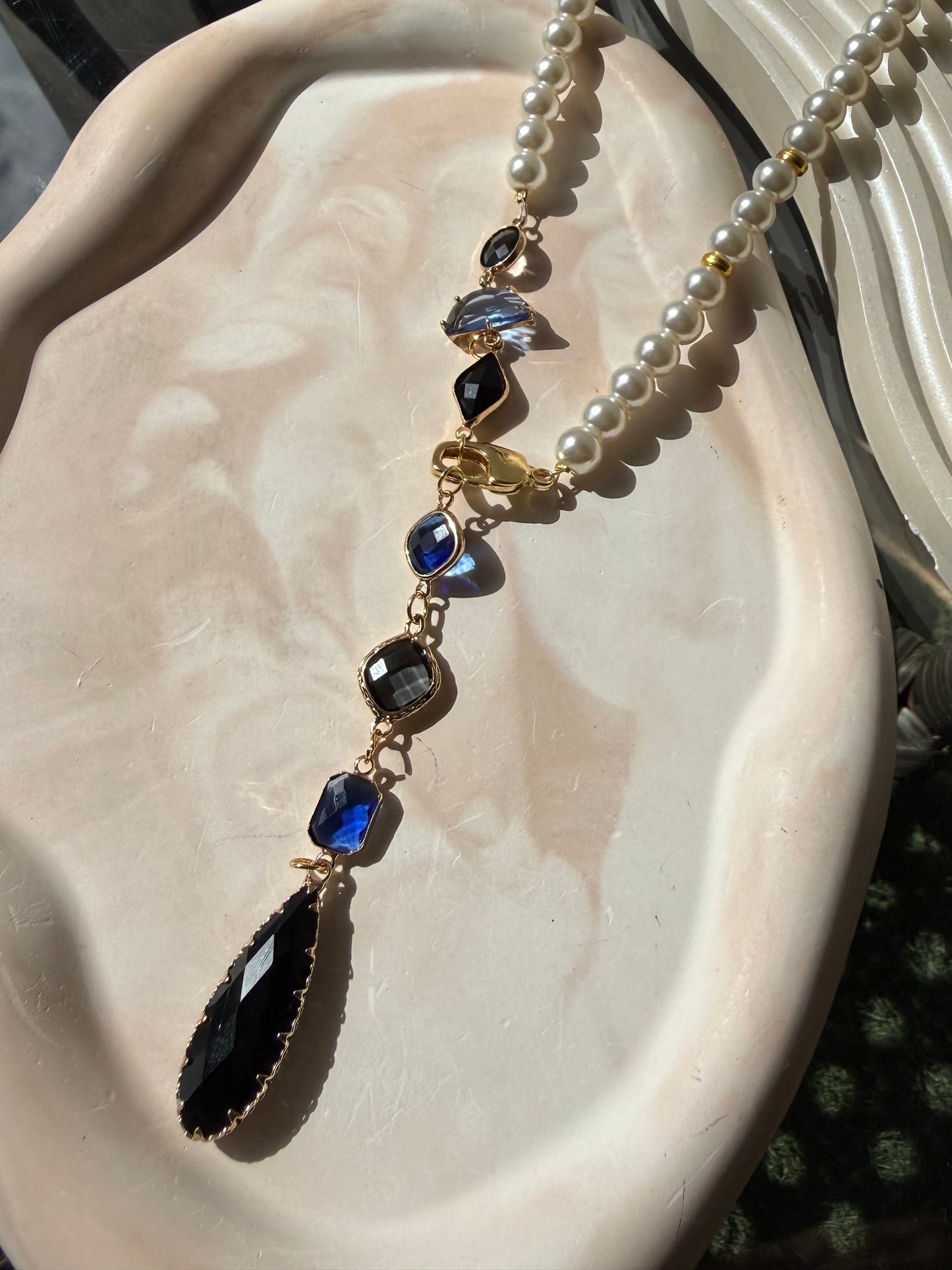 Pearls & crystals Necklace