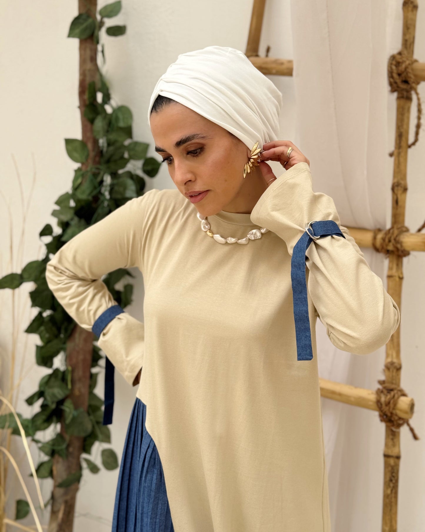 Into the flow beige dress