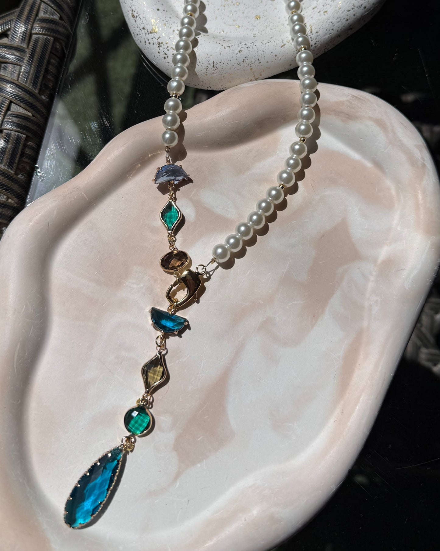 Pearls & crystals Necklace