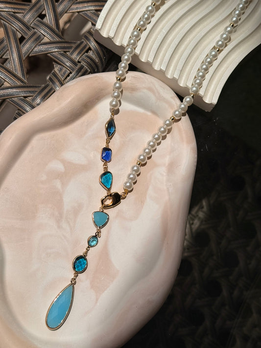Pearls & crystals Necklace