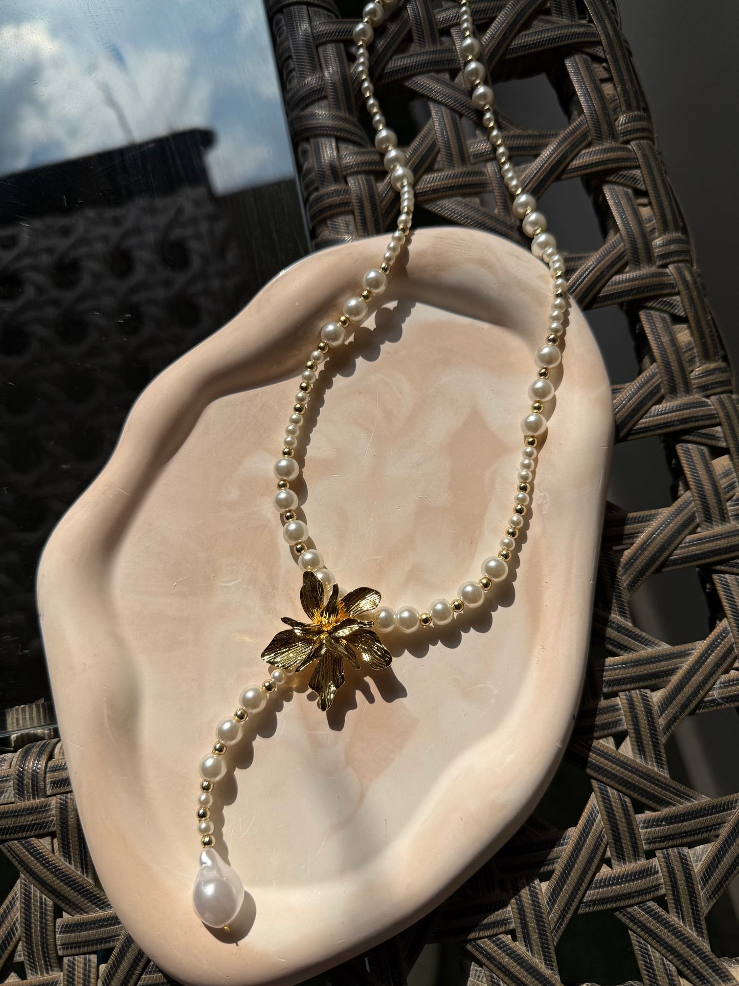 Pearls & Flower Necklace