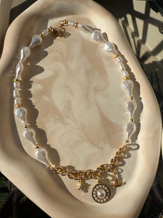 Fun pendants & Pearls Necklace