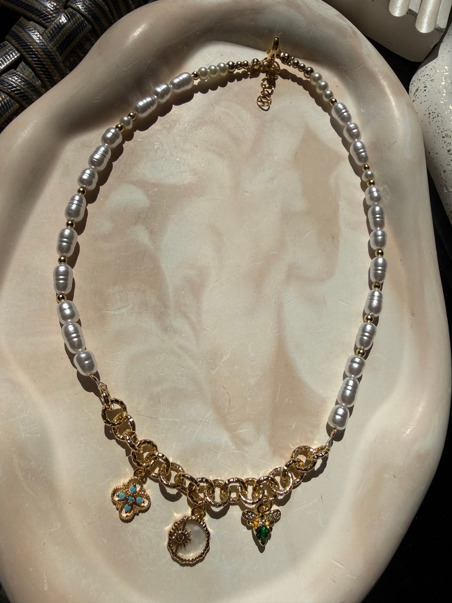 Fun pendants & Pearls Necklace